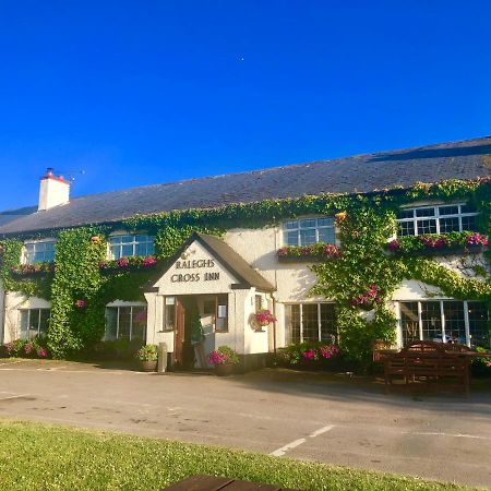 Raleghs Cross Inn Clatworthy Екстериор снимка