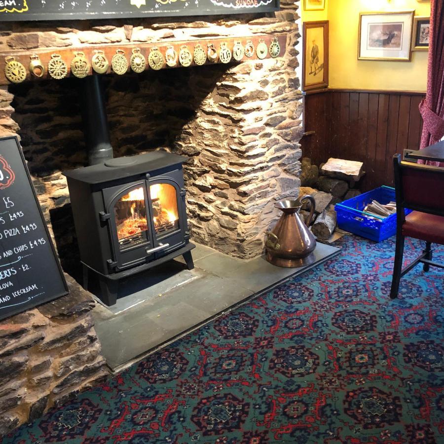 Raleghs Cross Inn Clatworthy Екстериор снимка