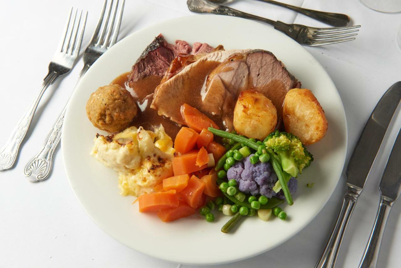 Raleghs Cross Inn Clatworthy Екстериор снимка