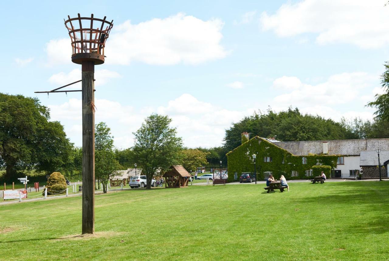Raleghs Cross Inn Clatworthy Стая снимка