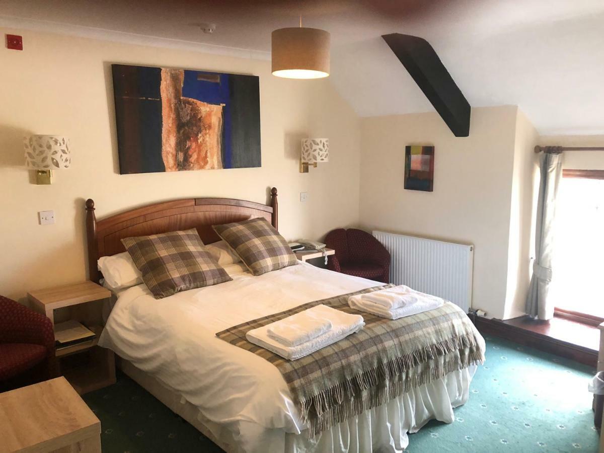 Raleghs Cross Inn Clatworthy Екстериор снимка